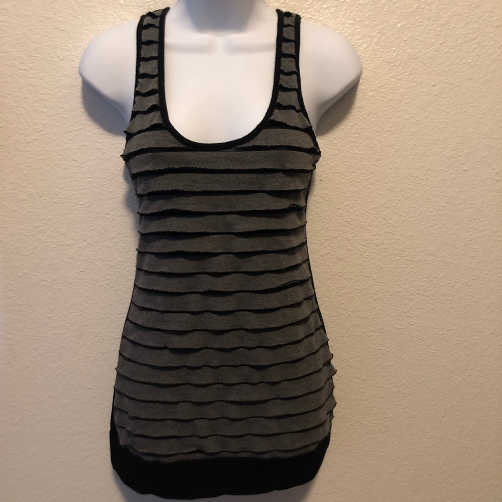 Wet seal tank top